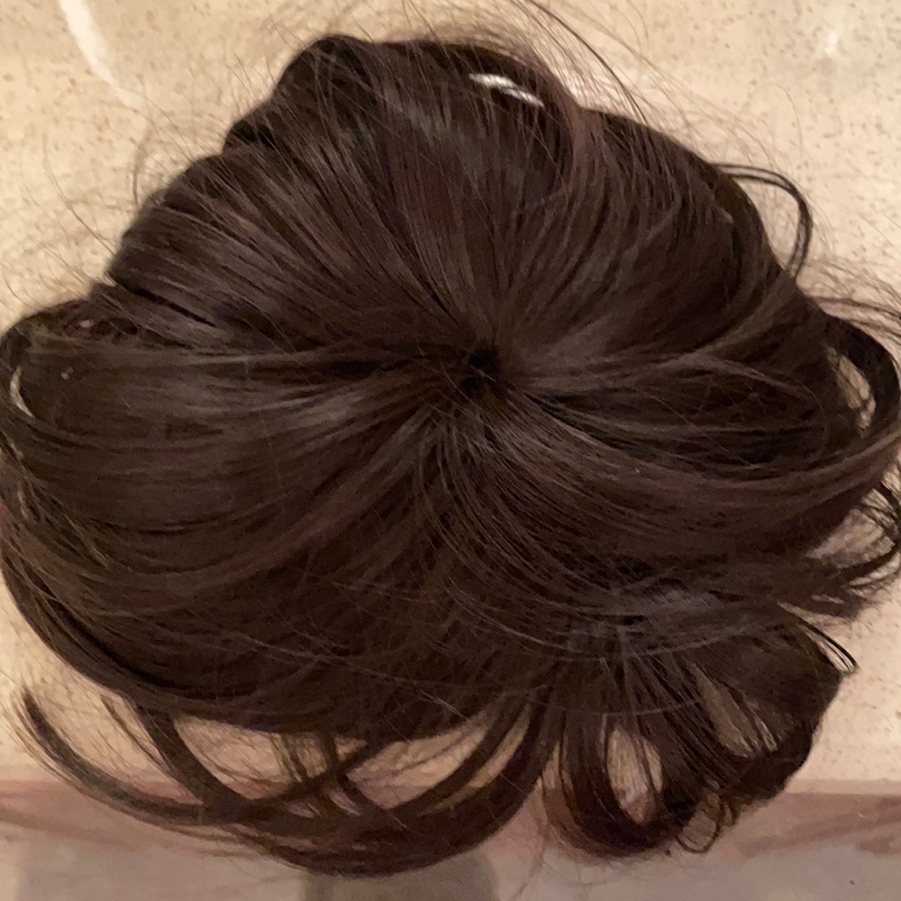 Hair topper-brown with bangs.